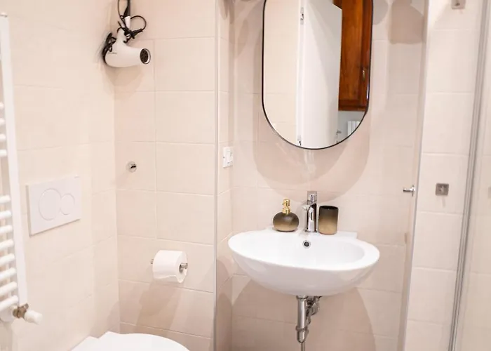 La Corte Del Borgo Bolonia